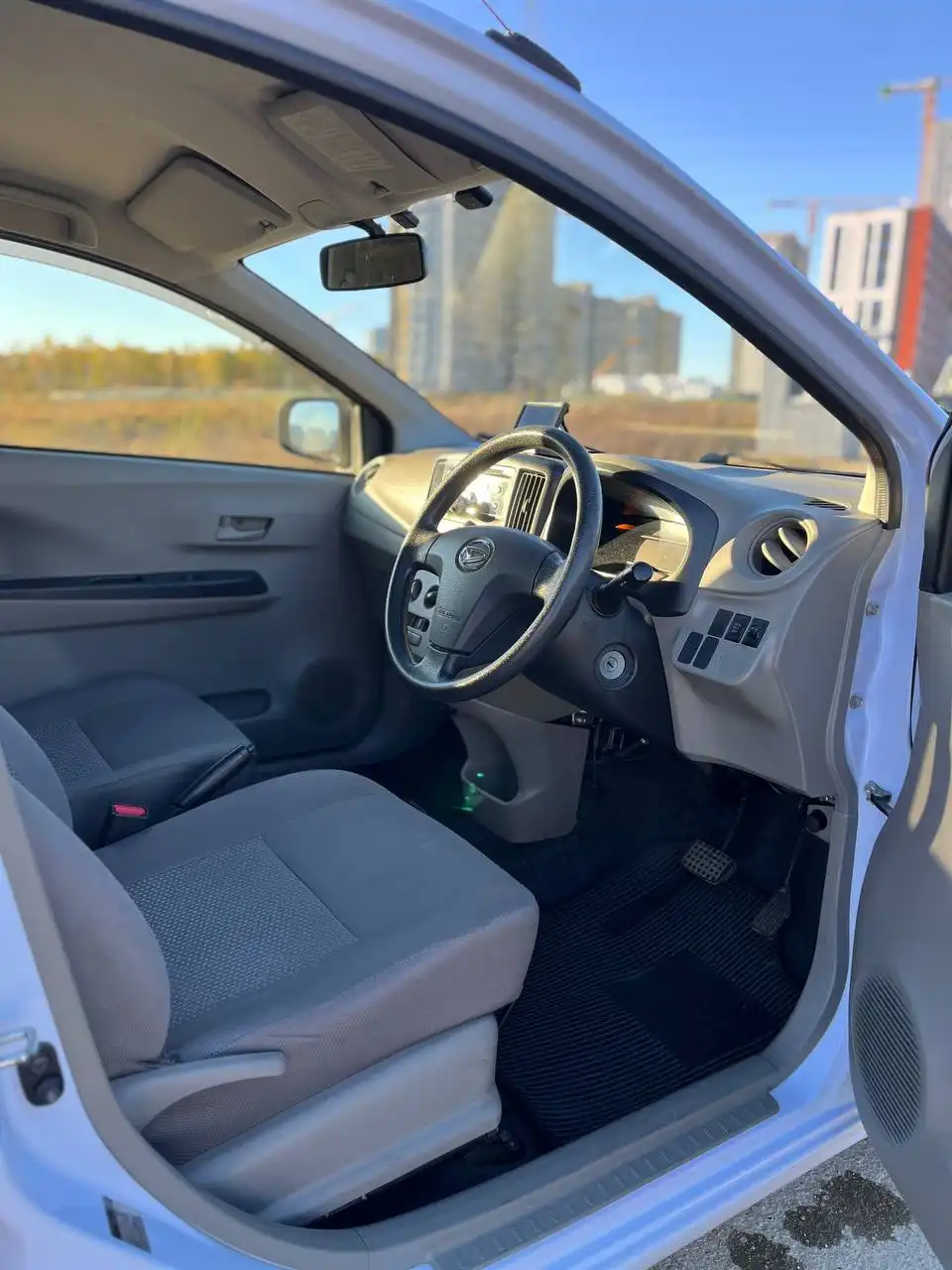 Продажа автомобиля 2015 года с пробегом 106 тыс. км - Легковые автомобили (Авто) в Хабаровск