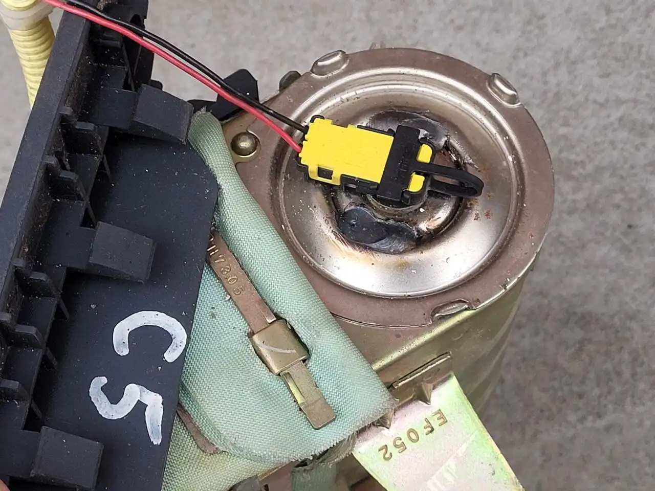 Подушка безопасности пассажира JZX100 TourerV 1JZ-GTE - Безопасность (Запчасти) в Владивосток