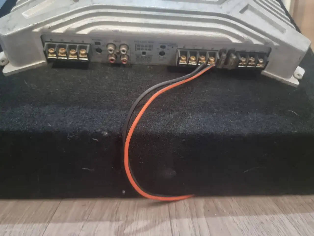 Продажа саббуфера - Аудио (Электроника) в Хабаровск