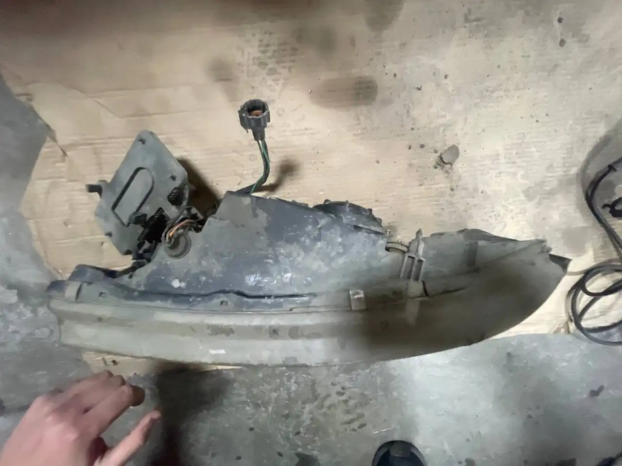 Фары ксенон на блюаборд - Запчасти (Авто) в Хабаровск