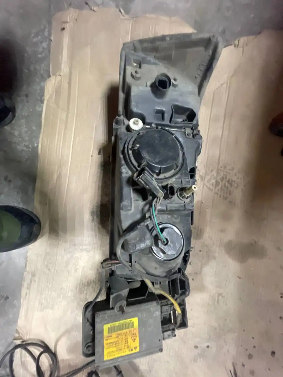 Фары ксенон на блюаборд - Запчасти (Авто) в Хабаровск