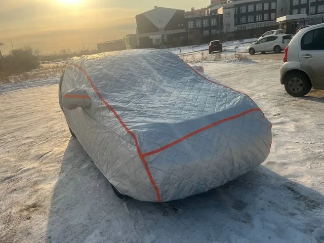 Продам запчасть на хэтчбек/седан - Шины в Хабаровск