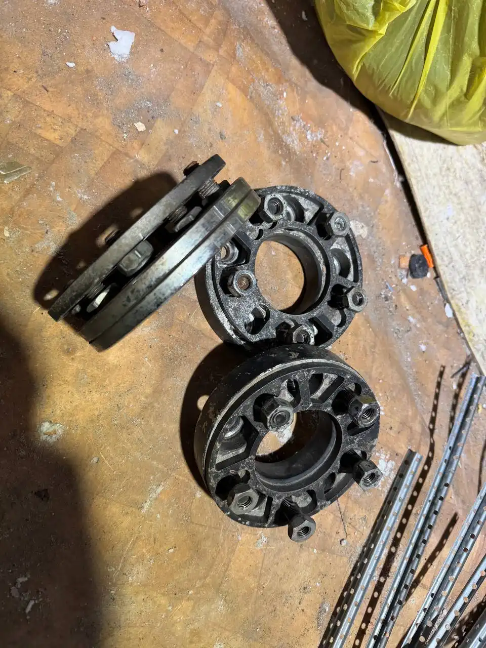 Продажа автомобильных дисков и резины - Запчасти (Авто) в Хабаровск