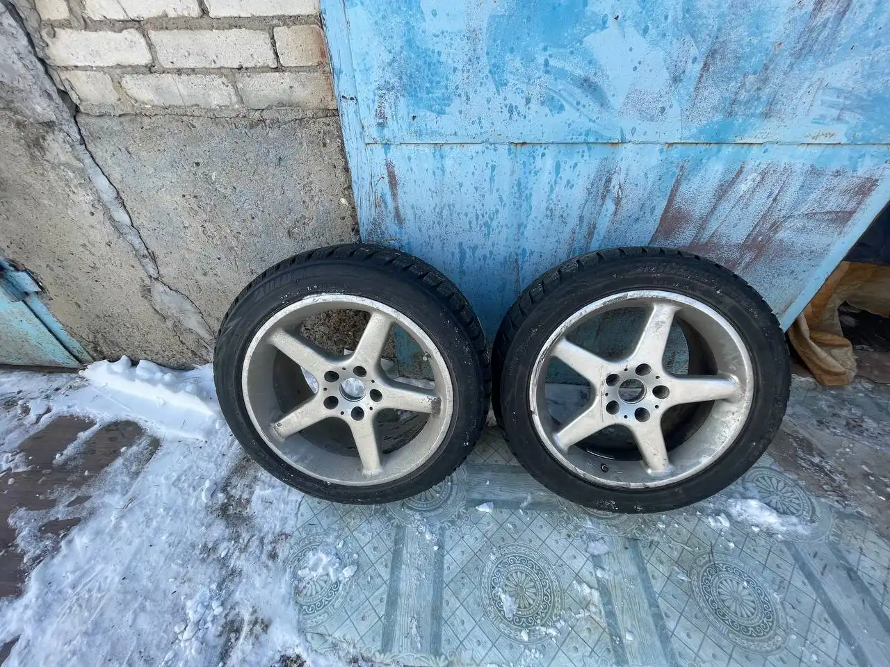 Продажа автомобильных дисков и резины - Запчасти (Авто) в Хабаровск