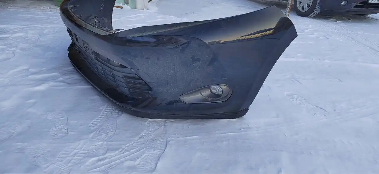 Продам бампер передний на Toyota Harrier 65 кузов - Кузовные детали (Запчасти) в Хабаровск