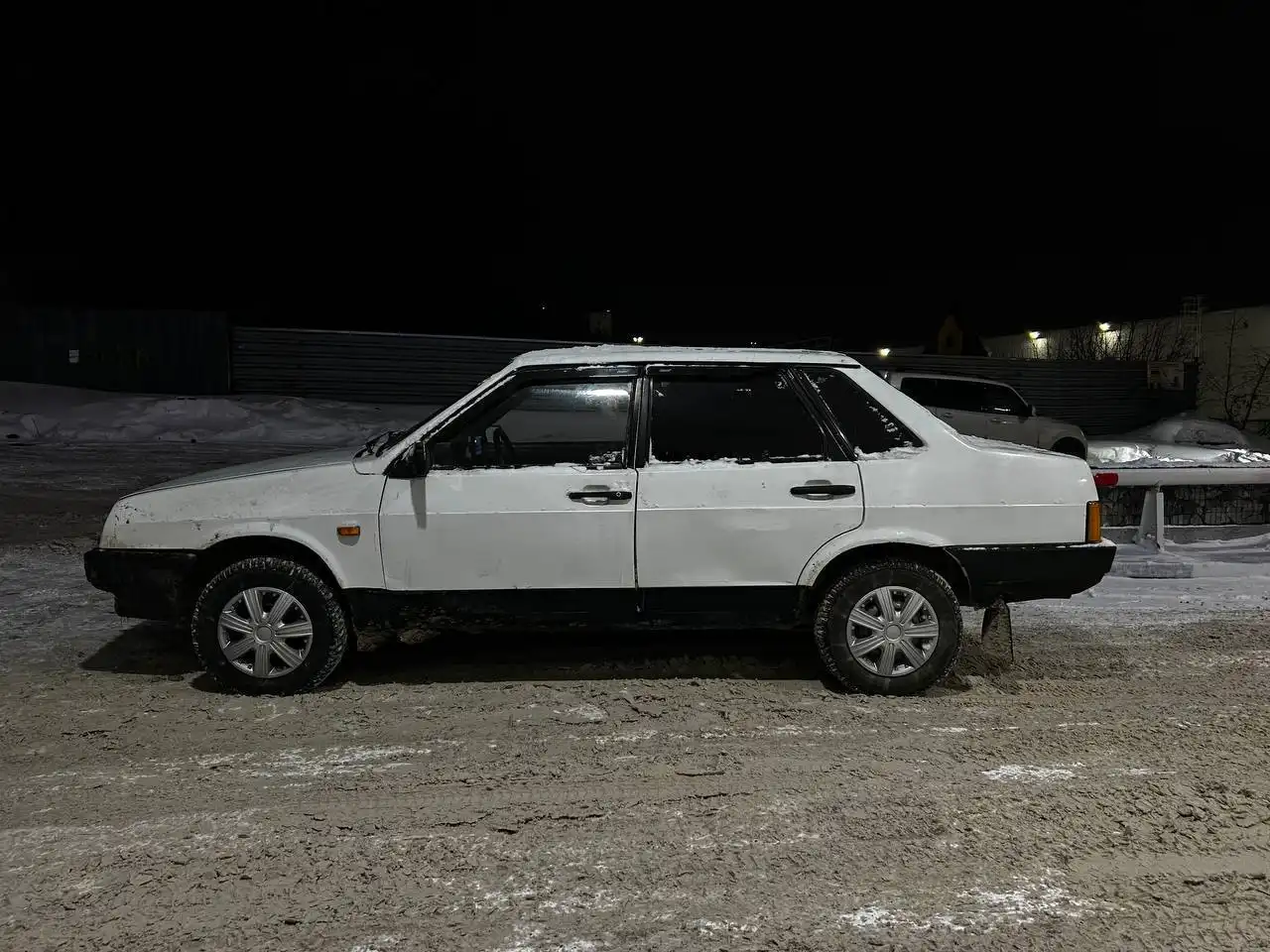 Продается автомобиль 1998 года с инжектором - Авто в Хабаровск