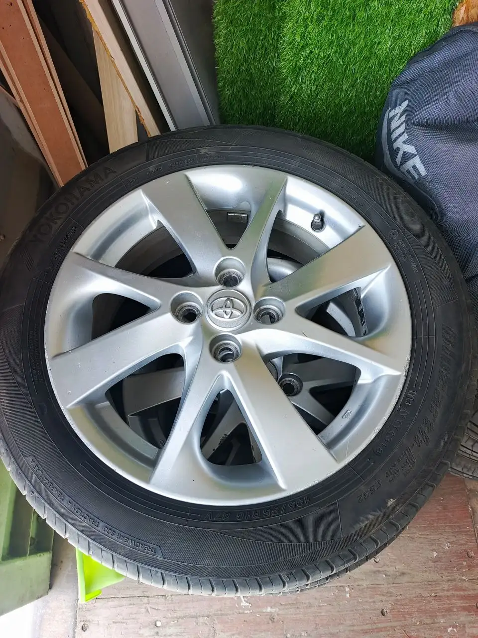 Продажа шин Yokohama R16 летних - Шины и диски (Авто) в Хабаровск