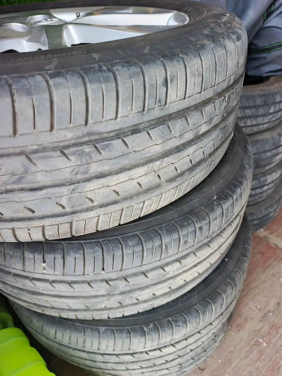 Продажа шин Yokohama R16 летних - Шины и диски (Авто) в Хабаровск