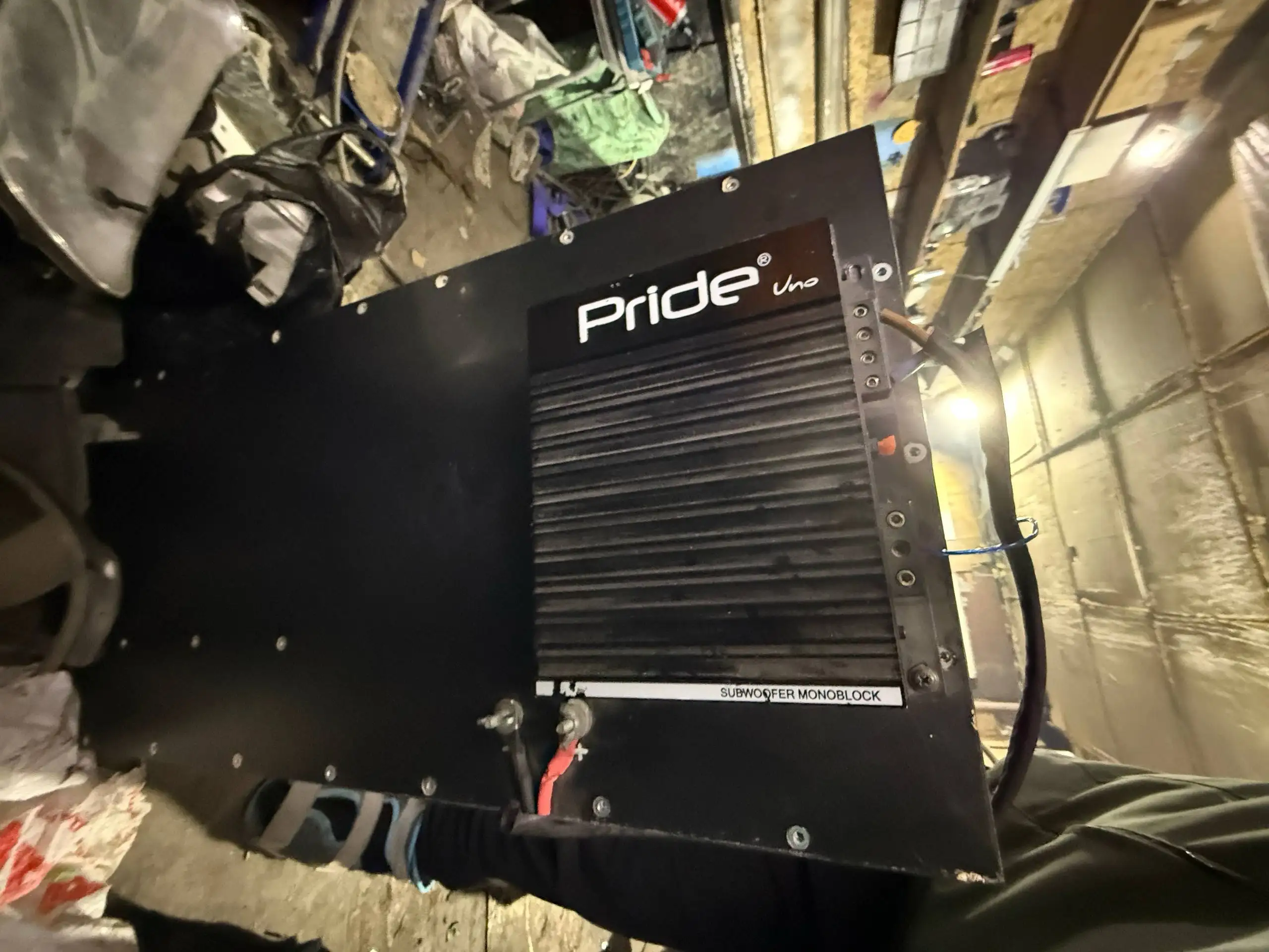 Продам саб полностью исправен - Аудиотехника (Электроника) в Хабаровск