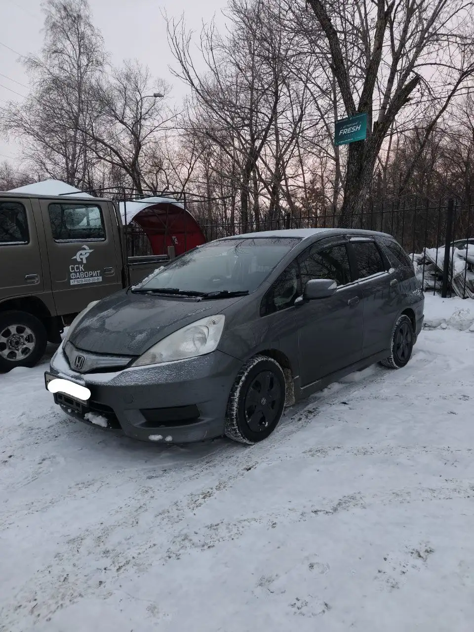 Продам гибридный автомобиль 2012 года - Авто в Хабаровск