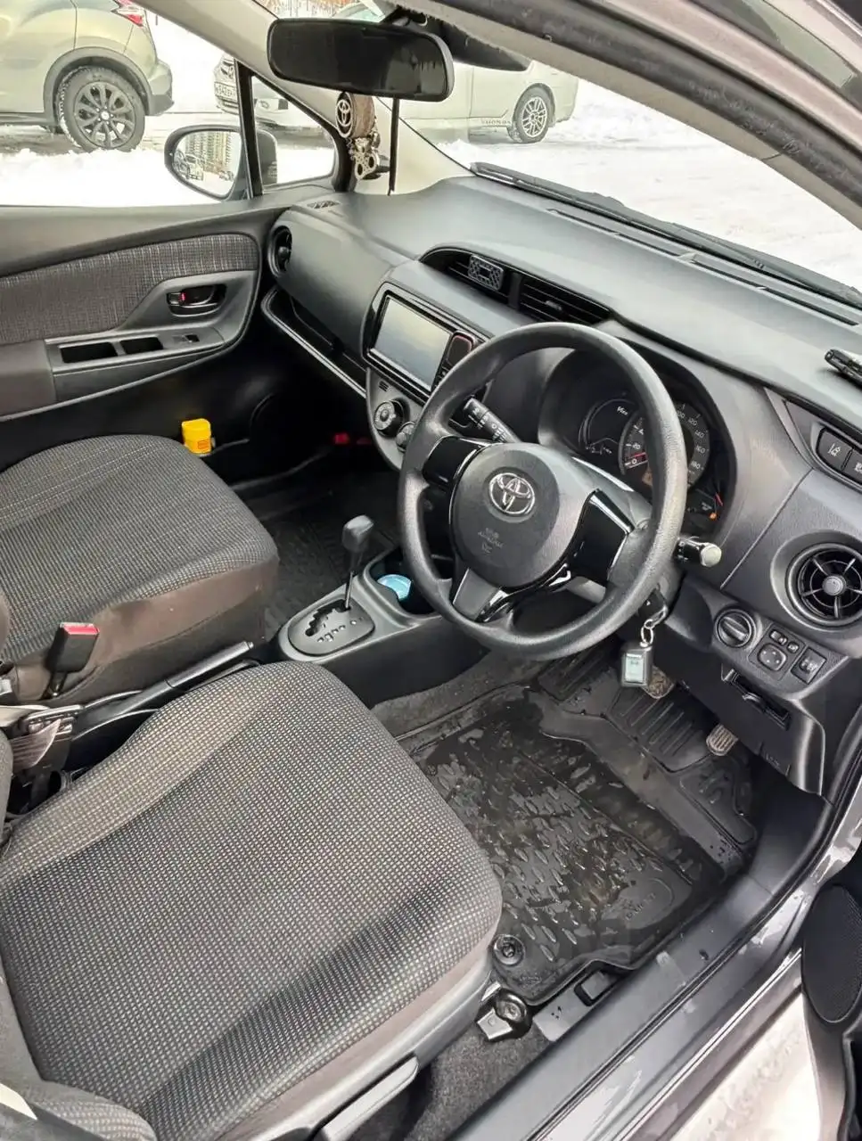 Volkswagen Vitz 2017 года, 1.0 бензин, 95 тыс. км, один владелец - Легковые автомобили (Авто) в Хабаровск