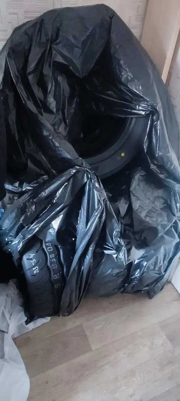 Продам резину Yokohama Advan Neova AD 09 195/55 R15 - Шины и диски (Авто) в Хабаровск