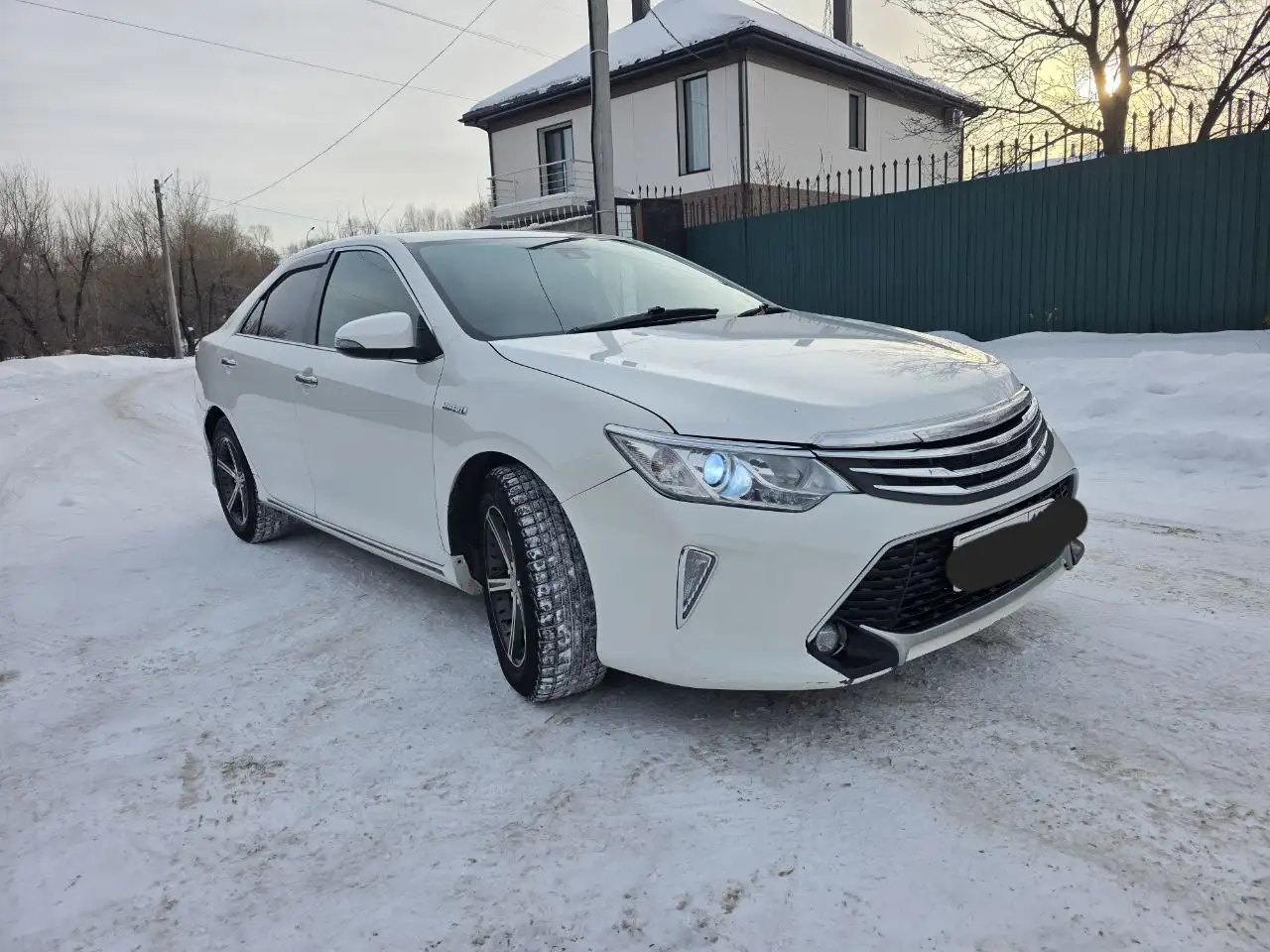 Продам Toyota Camry 2015 года Гибрид 2.5л - Легковые автомобили (Авто) в Хабаровск