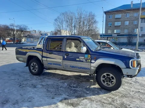Продам Mitsubishi Strada 1993 года, дизель, механика - Авто в Советская Гавань