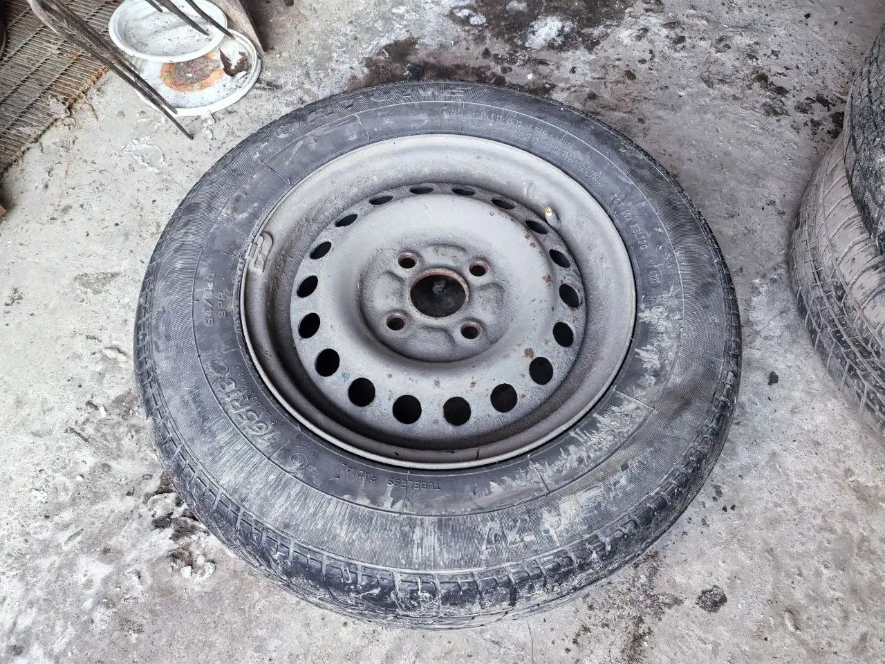 Продажа автомобильных колес в Хабаровске - Запчасти (Авто) в Хабаровск