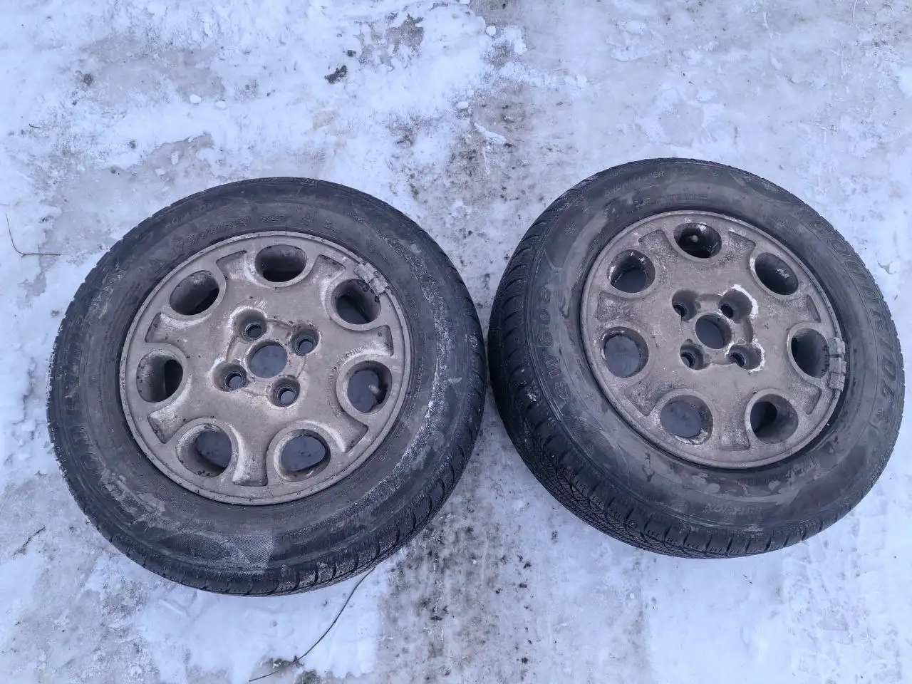 Продажа автомобильных колес в Хабаровске - Запчасти (Авто) в Хабаровск