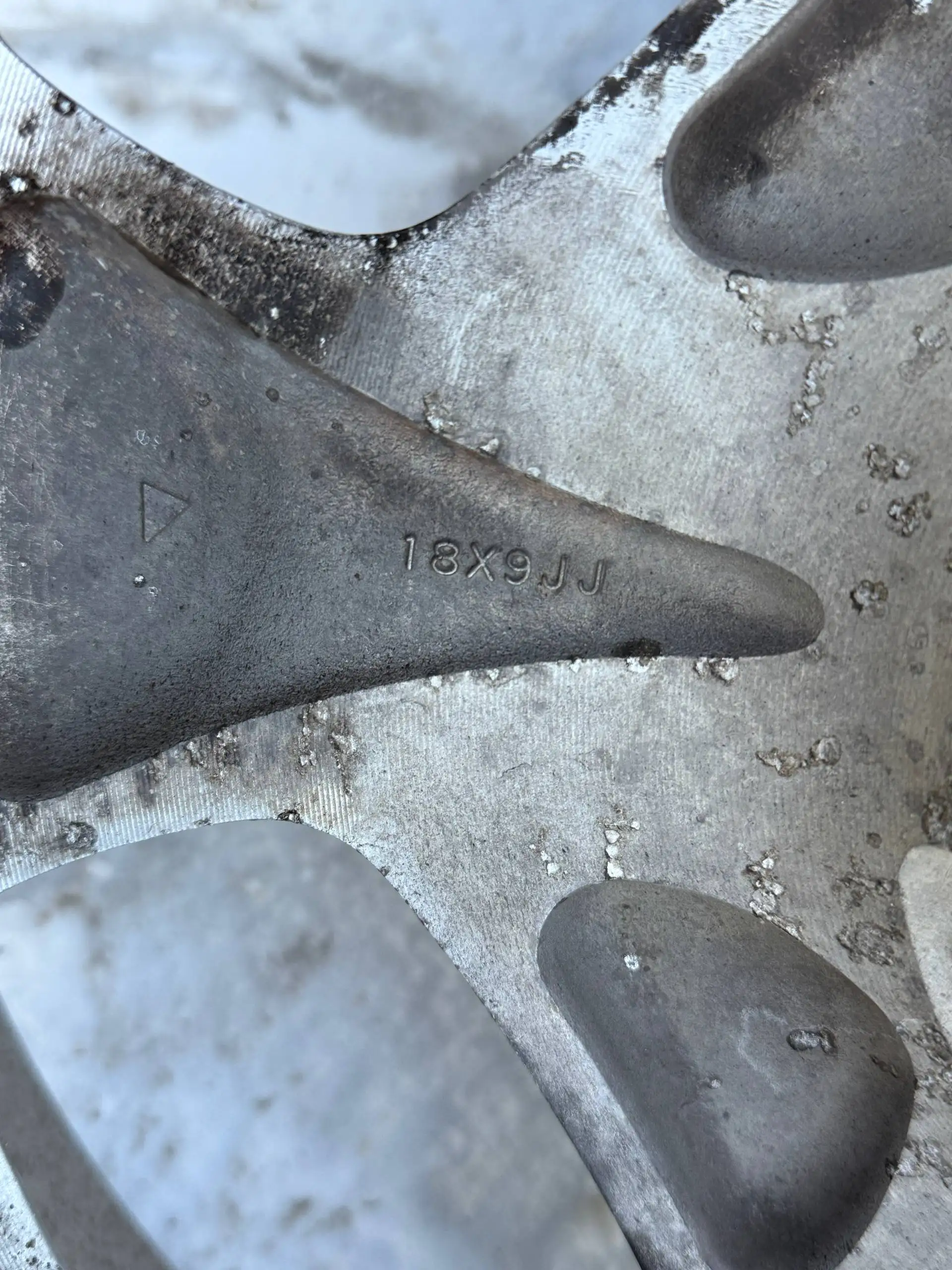 Разноширокие японские диски 8/9j R18 - Запчасти (Авто) в Хабаровск