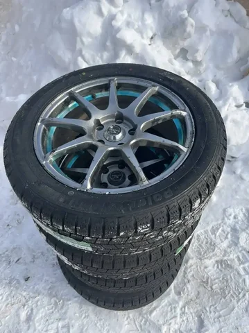 Продам диски R17 5/114.3 с резиной 225/50 - Диски в Хабаровск