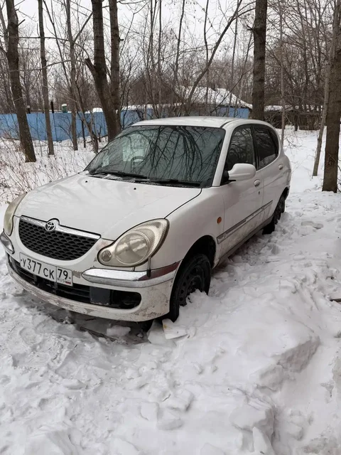 Продажа автомобиля на ходу с механической коробкой передач и полным приводом - Продажа автомобилей в Хабаровск