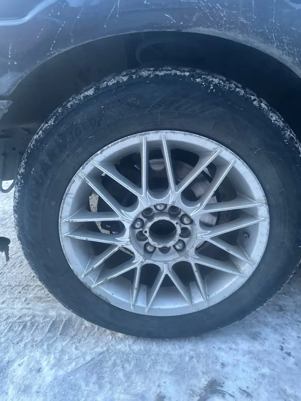 Продам комплект литье с резиной 205/60/16 - Запчасти (Авто) в Хабаровск