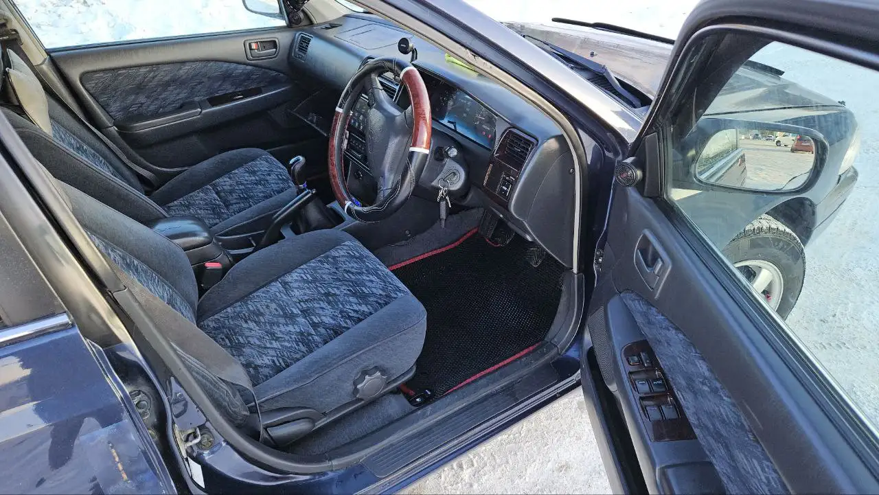 Продам автомобиль с механикой 1.8 л - Авто в Хабаровск