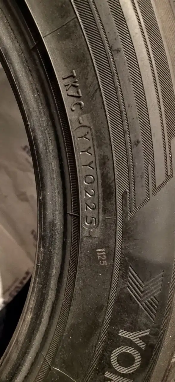 Продажа летней резины 235/55/18 - Шины и диски (Запчасти) в Хабаровск