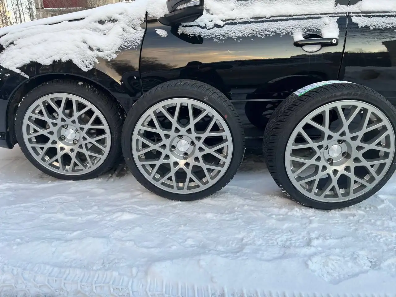 Продам колеса R17 для корейских авто и ВАЗ - Запчасти (Авто) в Енисейск