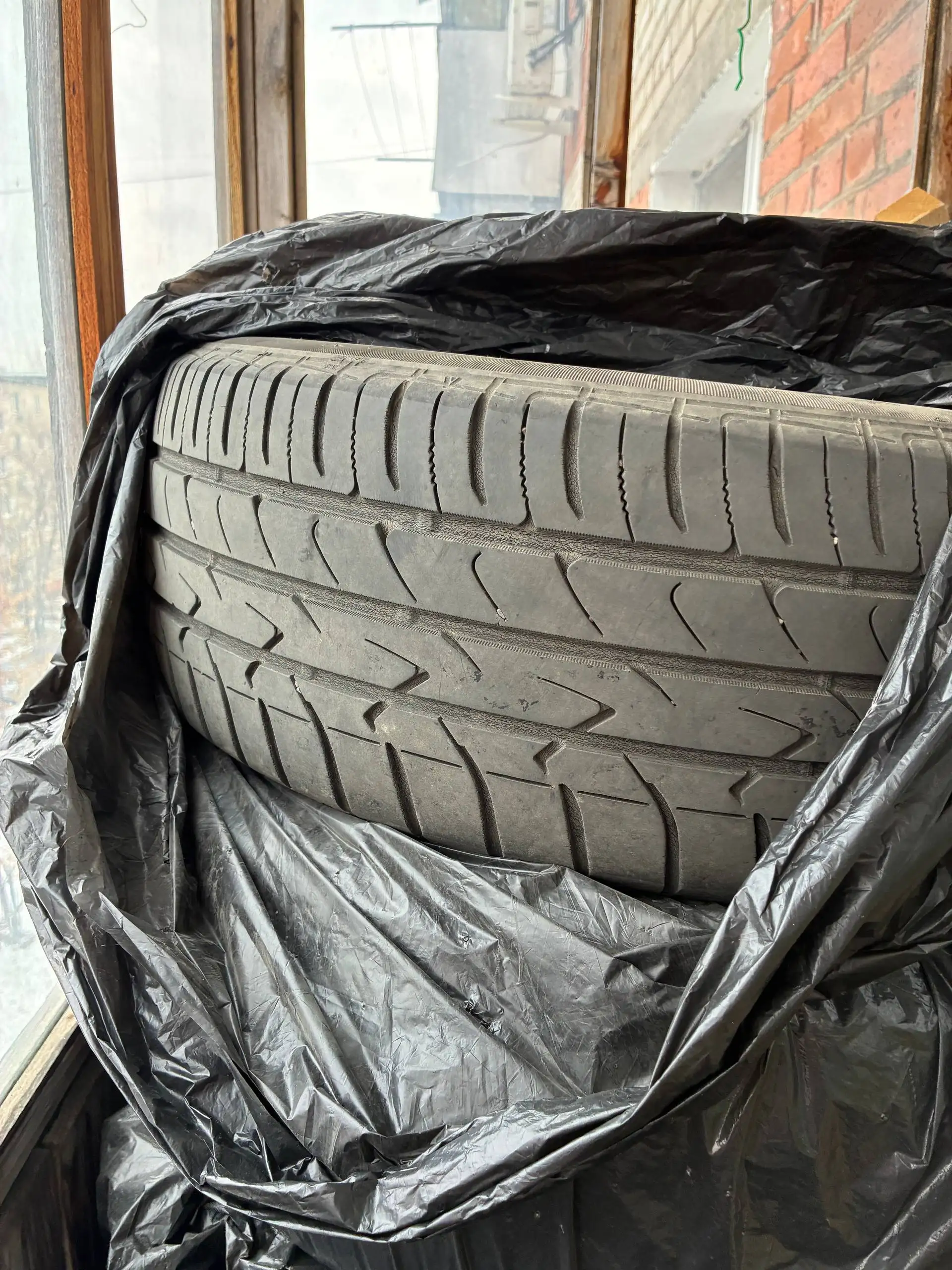 Продажа летней резины Toyo 215/60 r16 - Шины и диски (Авто) в Хабаровск