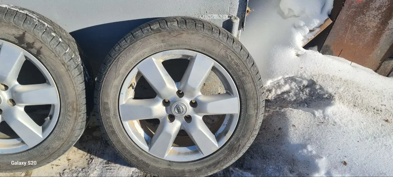 Продам комплект - Авторынок (Авто) в Хабаровск