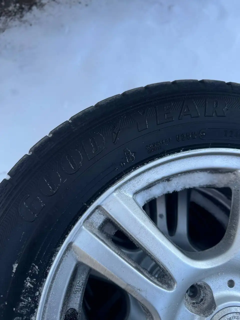 Продам комплект колес Weds Joker с резиной и дисками - Колеса и диски (Запчасти) в Хабаровск