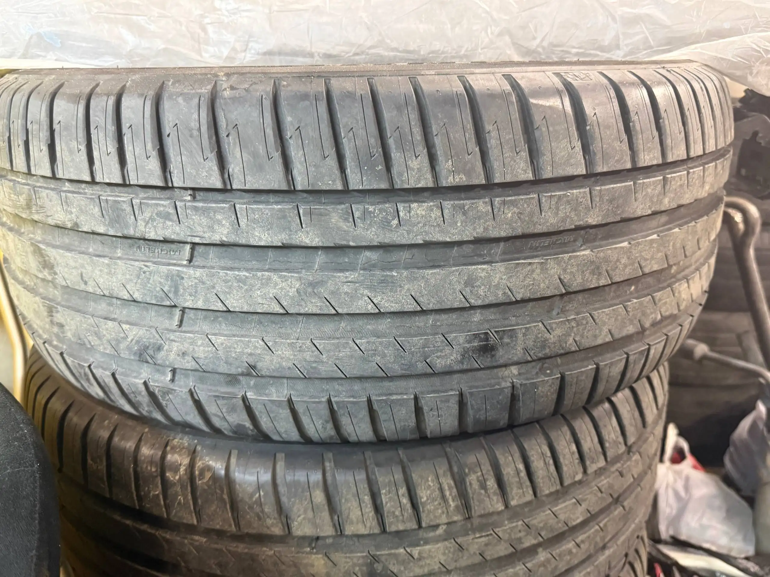 Продажа летней резины Michelin 245/45/20 - Шины и диски (Авто) в Хабаровск