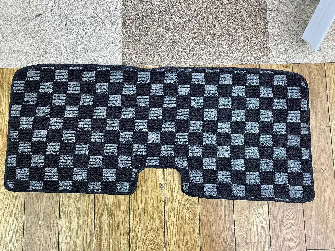 Продам коврик багажника для Suzuki Jimny JB23 JB43 - Аксессуары (Авто) в Хабаровск