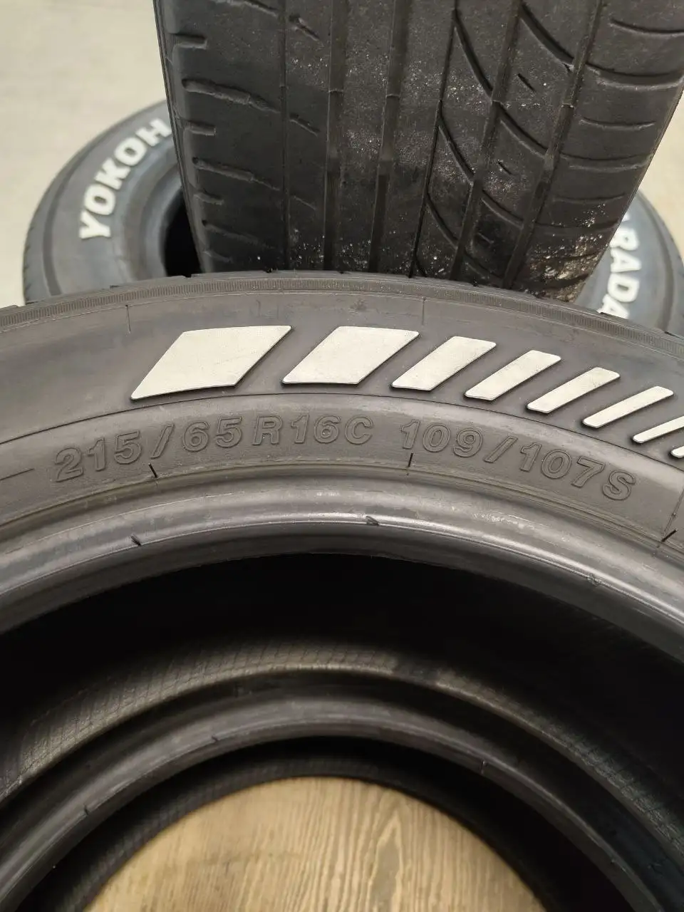 Шины Yokohama Parada PA03 летние 215/65/R16C 2019 год - Шины и диски (Авто) в Хабаровск