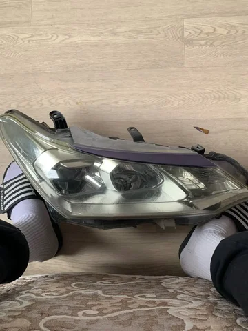 Продам фару на Филдер - Автомобильные фары в Хабаровск