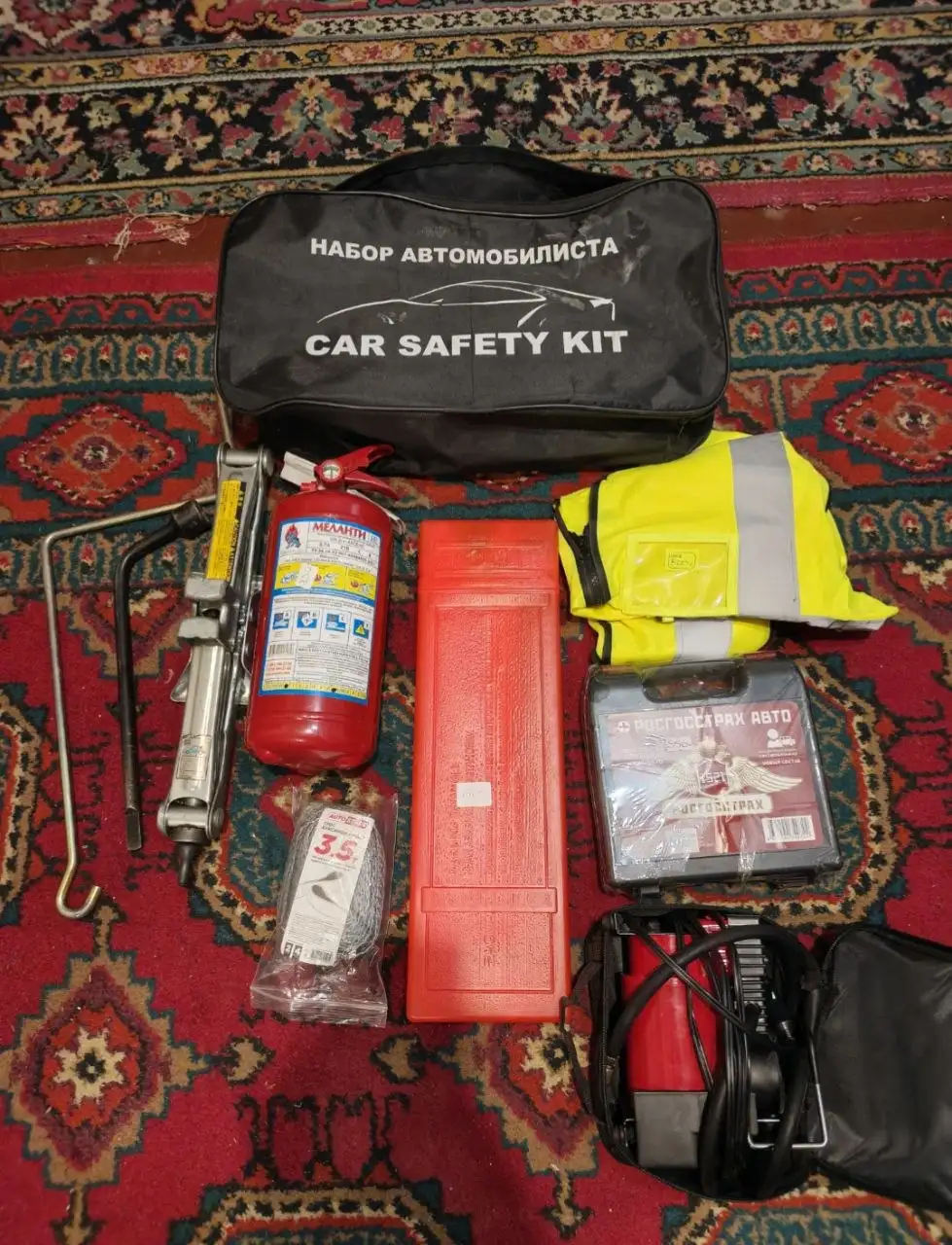 Продам новый комплект для автомобиля - Аксессуары (Авто) в Хабаровск