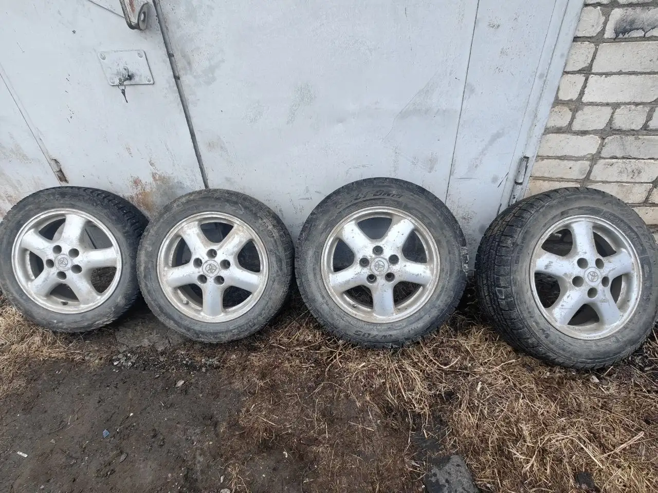 Продам литье R16 от Tourer с резиной - Диски (Запчасти) в Ванино