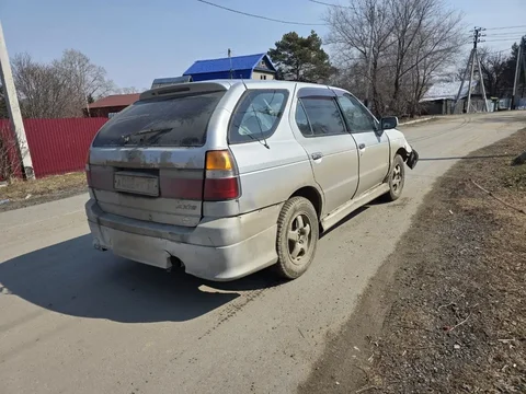 Продам Nissan R Nessa 2000г - Авторынок в Хабаровск