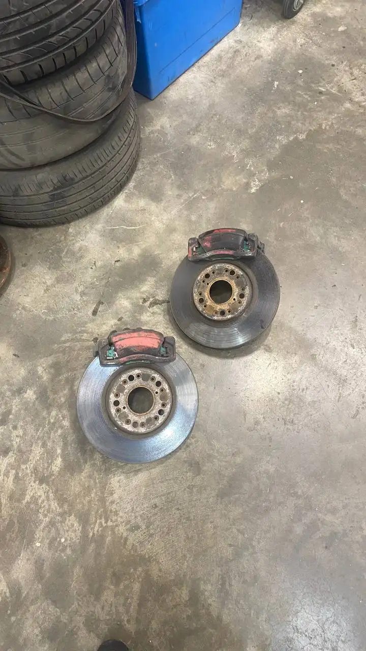 Продажа передних турбо тормозов JZX90-100 в Хабаровске - Тормозная система (Запчасти) в Хабаровск