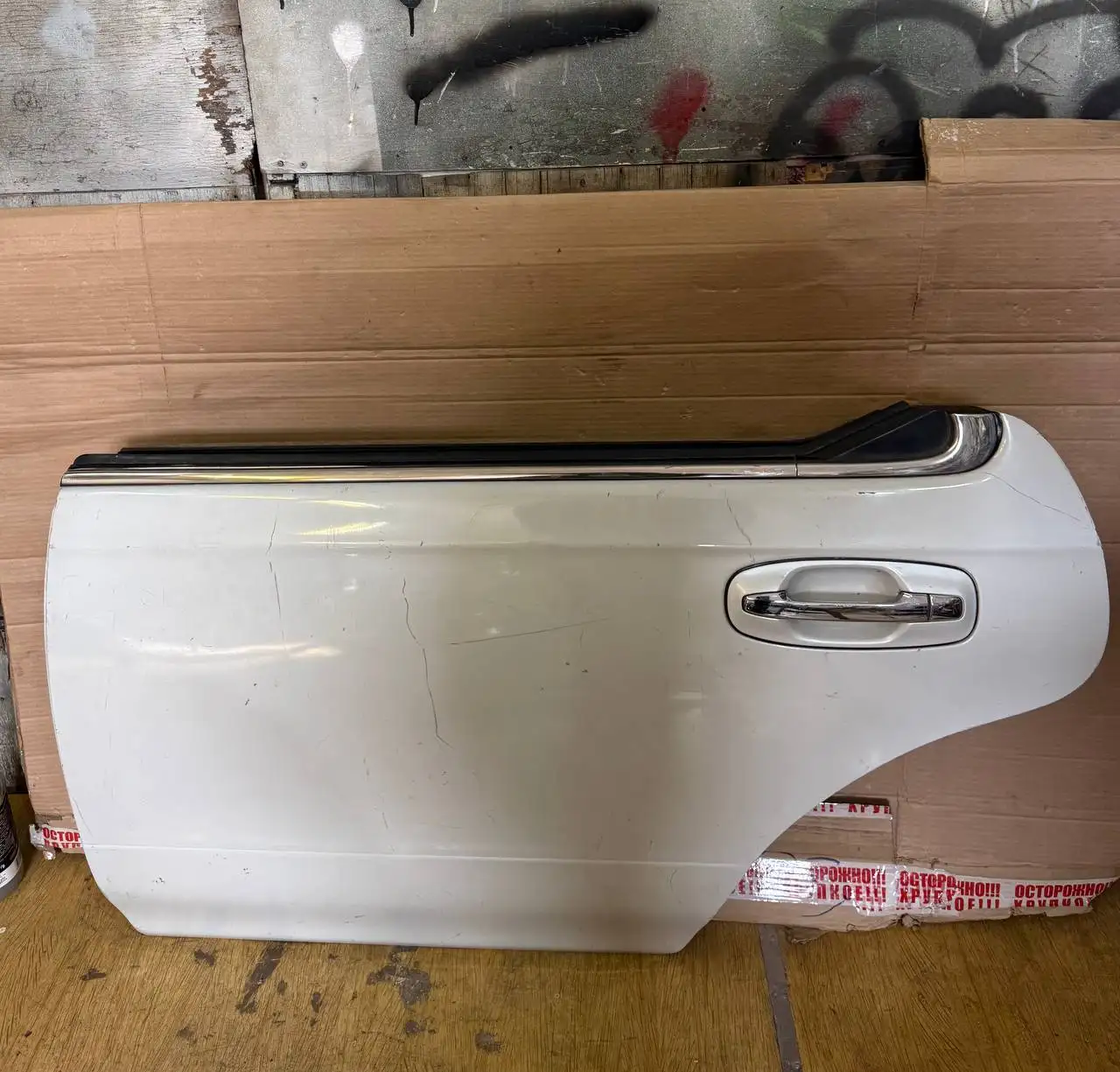 Продам дверь Nissan Laurel C34 Medalist - Автозапчасти (Запчасти) в Хабаровск