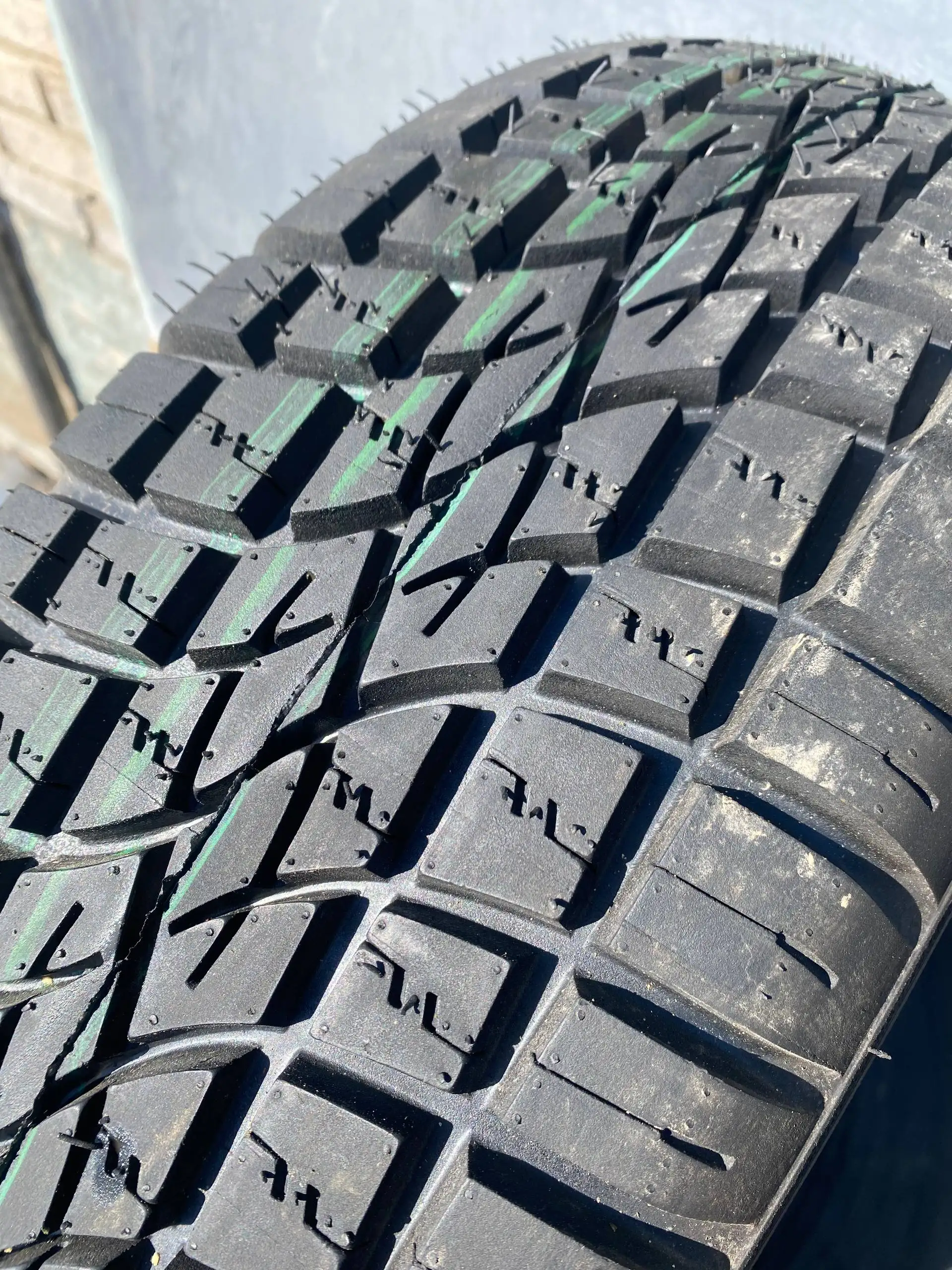 Шины 235/70/16 2023 года новые - Шины и диски (Запчасти) в Хабаровск