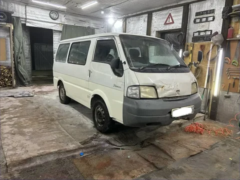 Ниссан ванет 2002, 2.2 дизель, МКПП 4WD - Минивэны/фургоны в Хабаровск