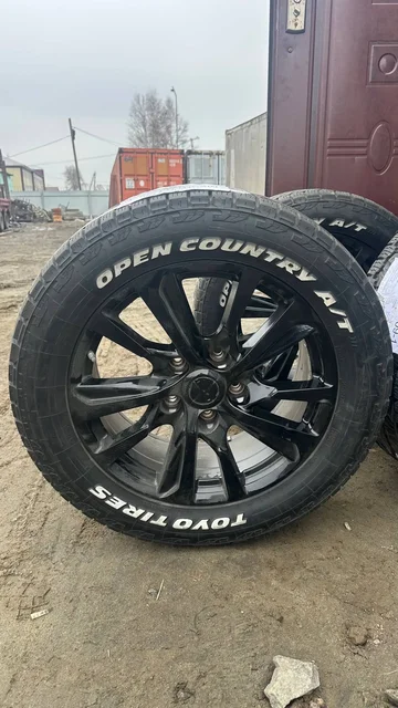 Продам комплектом шины+диски орига, Япония, состояние новых - Авто в Хабаровск