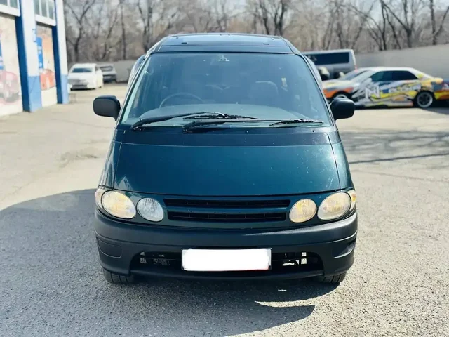 Продажа Toyota Estima Lusida 1995 года - Авто в Хабаровск