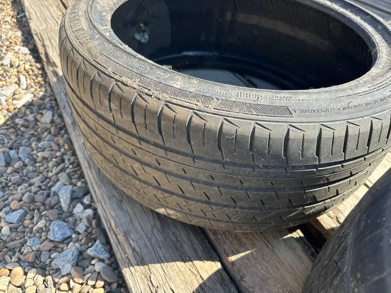 Комплект летней резины 225/40 R18 - Шины и диски (Авто) в Хабаровск