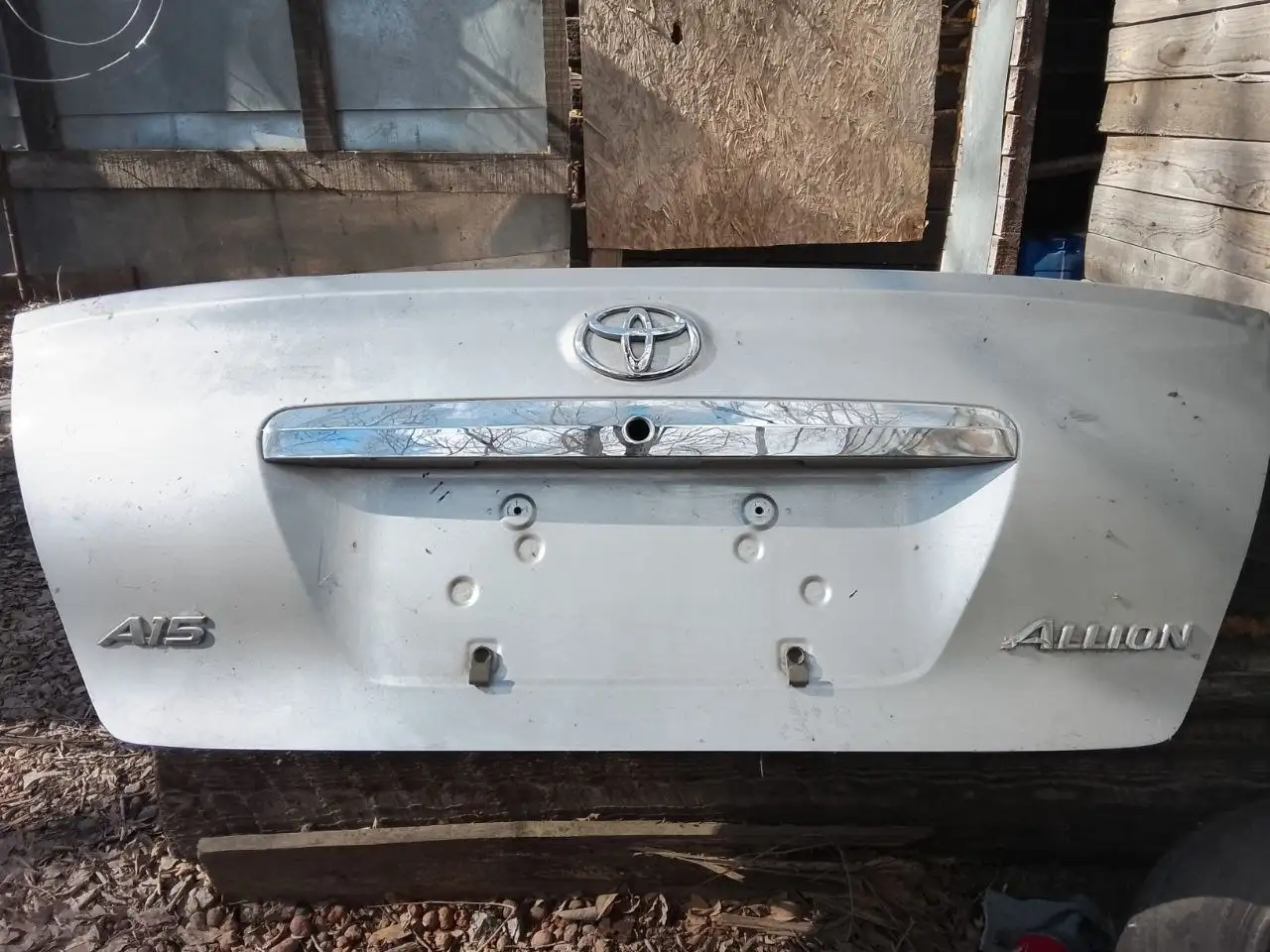 Продам крышку багажника для Алион 1 поколения - Кузовные детали (Запчасти) в Хабаровск