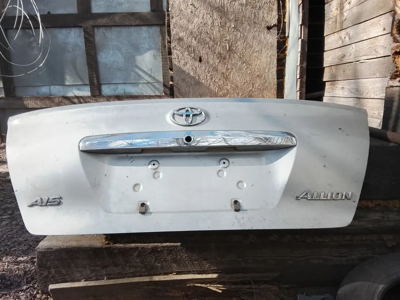 Продам крышку багажника для Алион 1 поколения - Кузовные детали (Запчасти) в Хабаровск