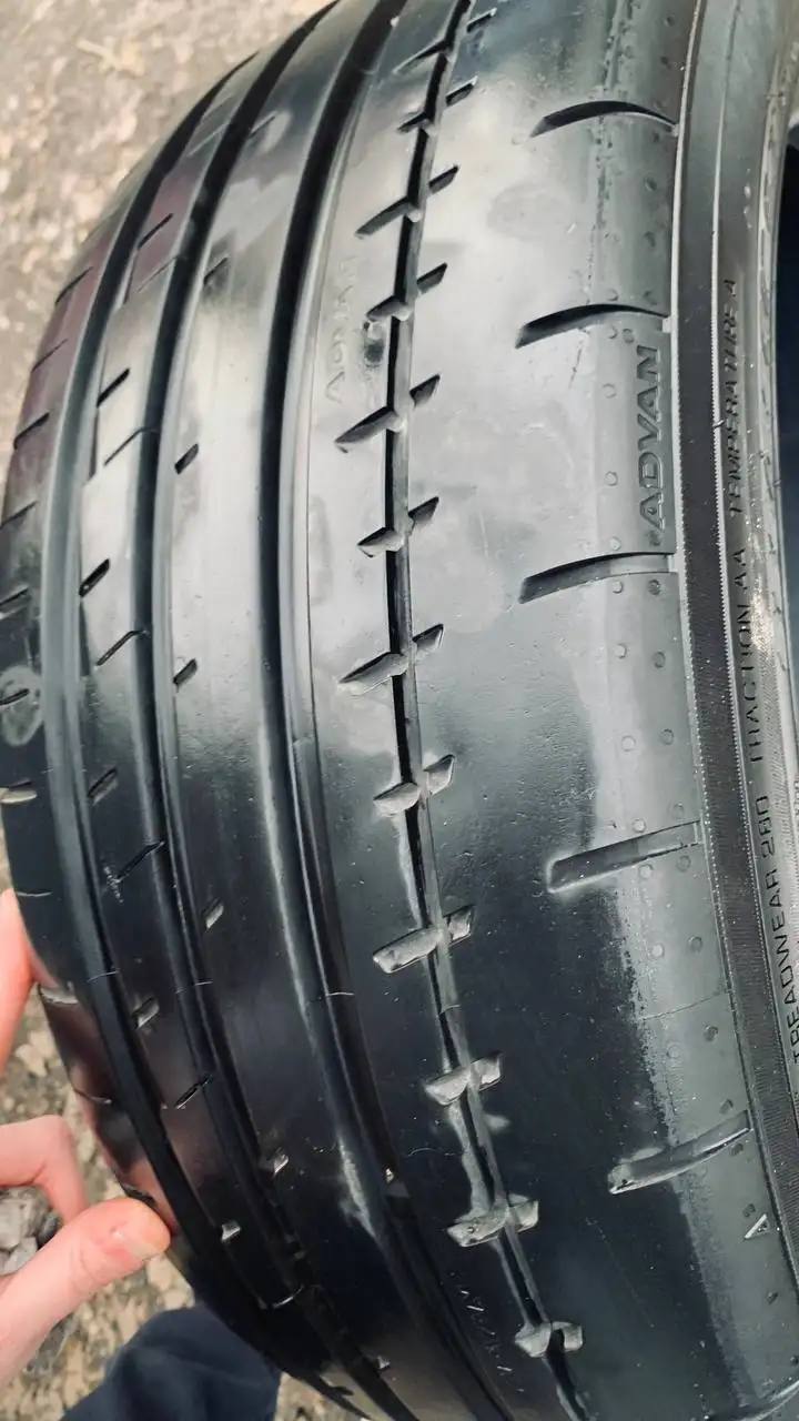 Продам шины Yokohama Advan Apex V601 225/45 R17 94Y - Шины (Авто) в Хабаровск