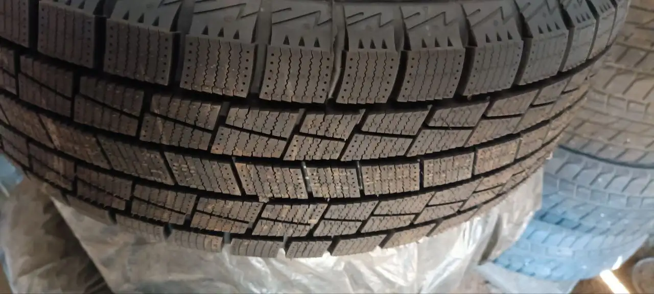 Продажа зимней резины с дисками GOFORM Winter W705 215/60R16 - Шины и диски (Авто) в Хабаровск