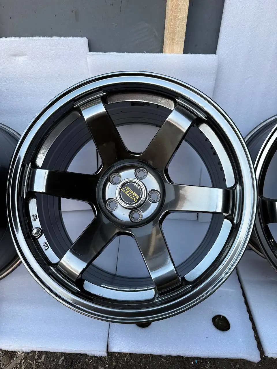 Комплект дисков RAYS Volk Racing TE37 с повреждениями - Диски (Запчасти) в Хабаровск