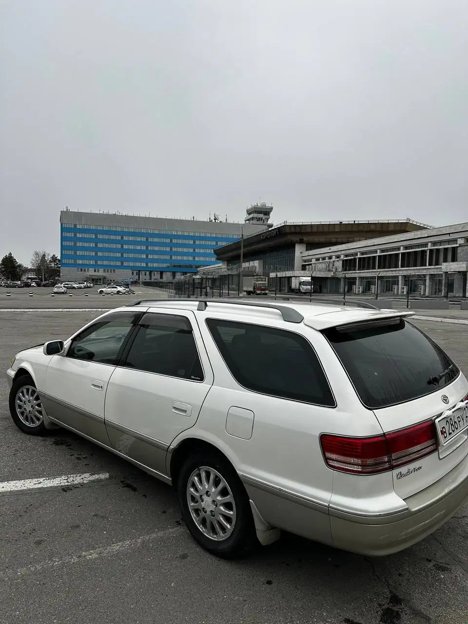 Продажа автомобиля 2.2 полный привод - Легковые автомобили (Авто) в Хабаровск